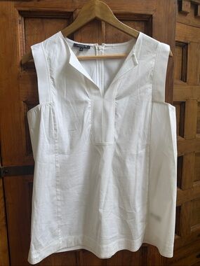 Lafayette 148 New York White Sleeveless Split-Neck Shell